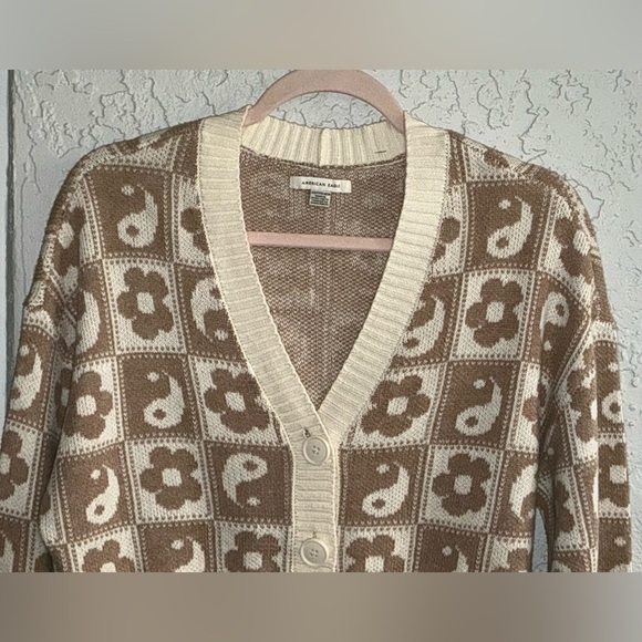 American Eagle Outfitters Yin & Yang w/ Flowers Cropped Cardigan - Picture 2 of 9